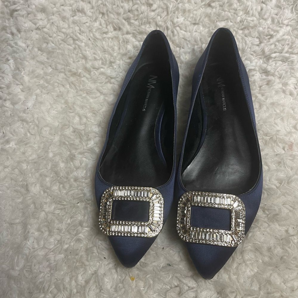 NEIMAN MARCUS Fabric Satin Navy Blue slip on flats with Brooch accent SZ8